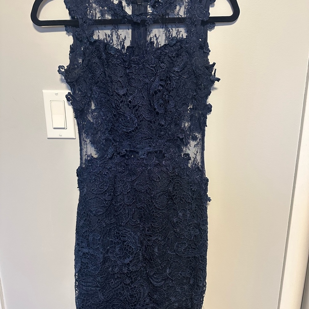 Navy Lace Sleeveless Sheath Dress